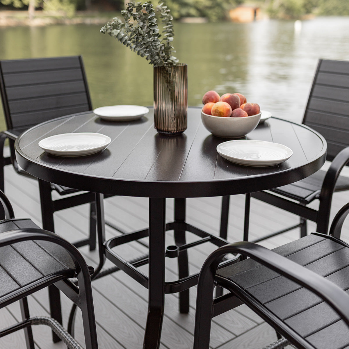 Berlin Gardens Murphy 42″ Aluminum Round Bar Table
