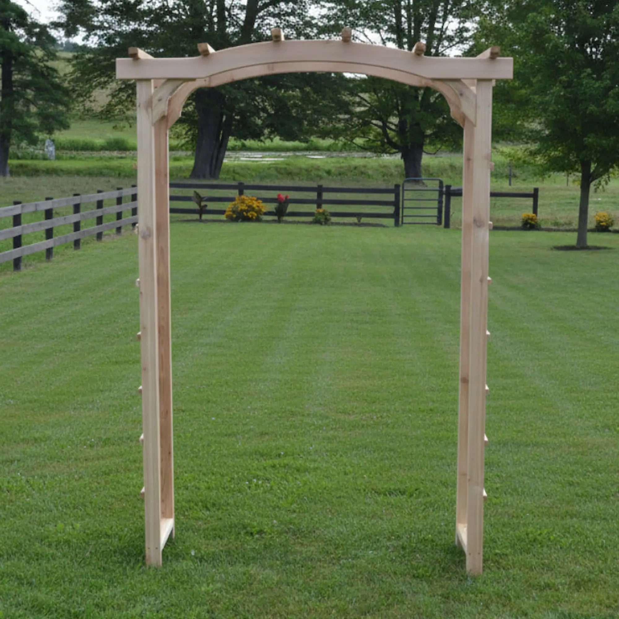 Heritage Lawncraft Newport Cedar Garden Arbor