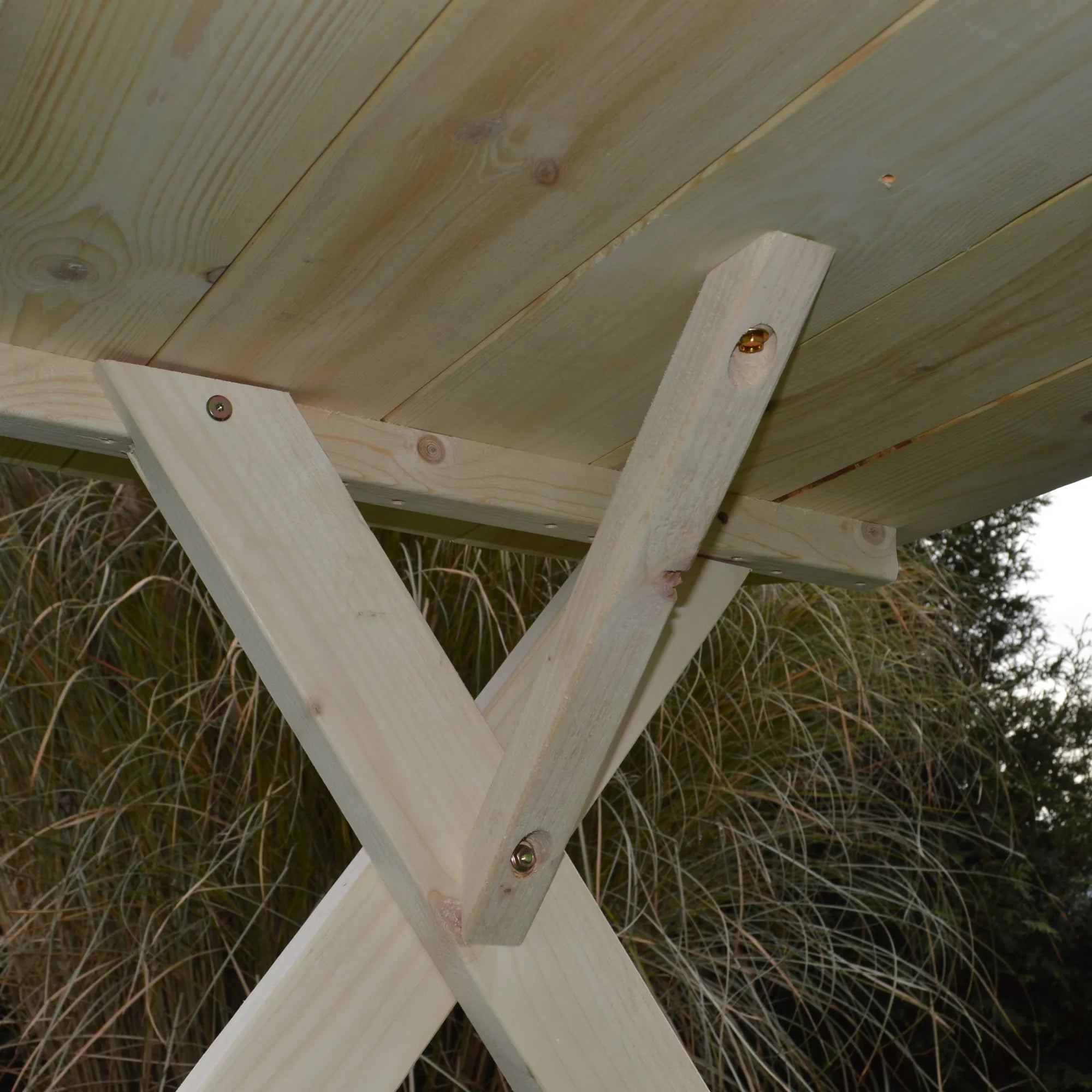 Keystone Amish Co. Spruce Crossleg Outdoor Dining Table