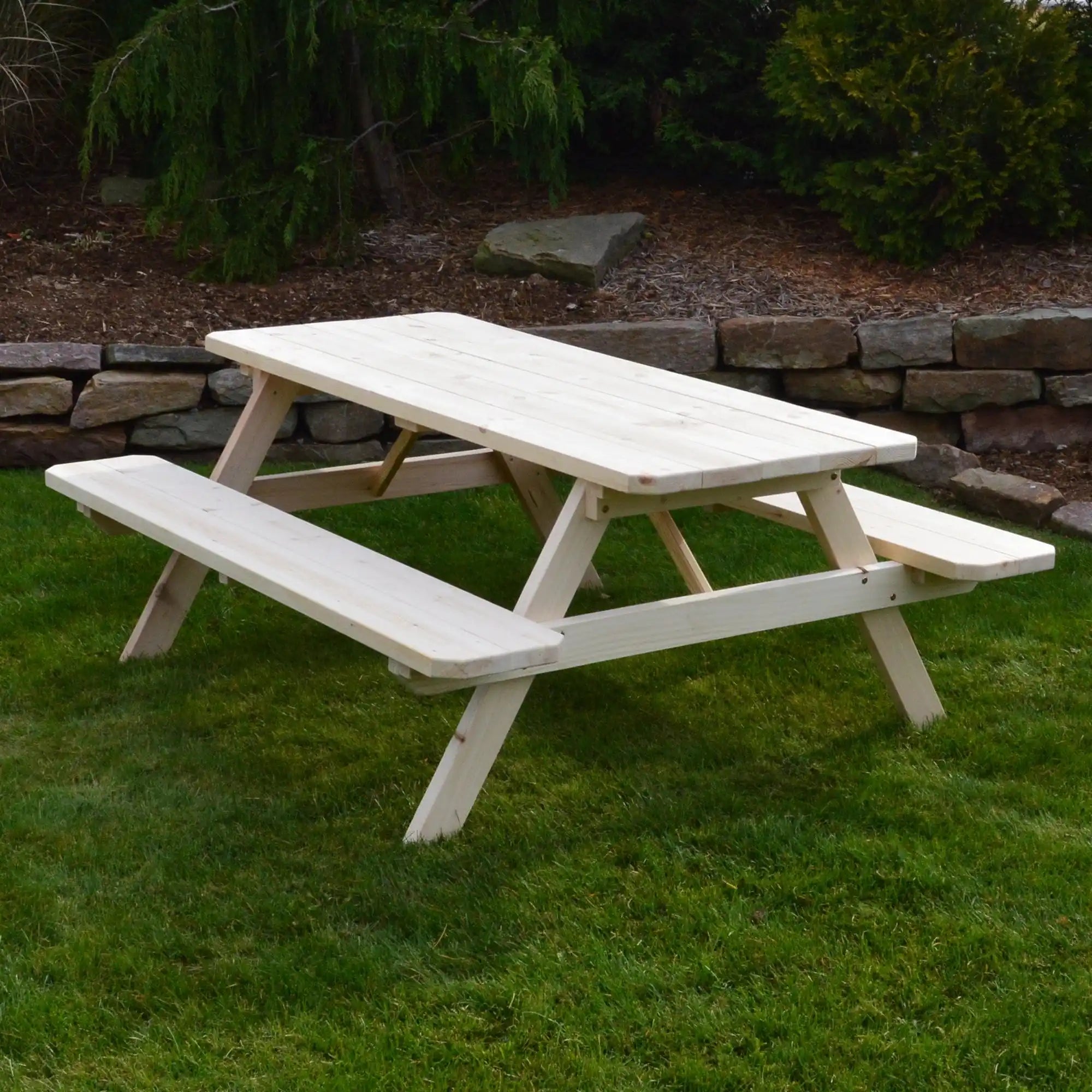Keystone Amish Co. Spruce Picnic Table
