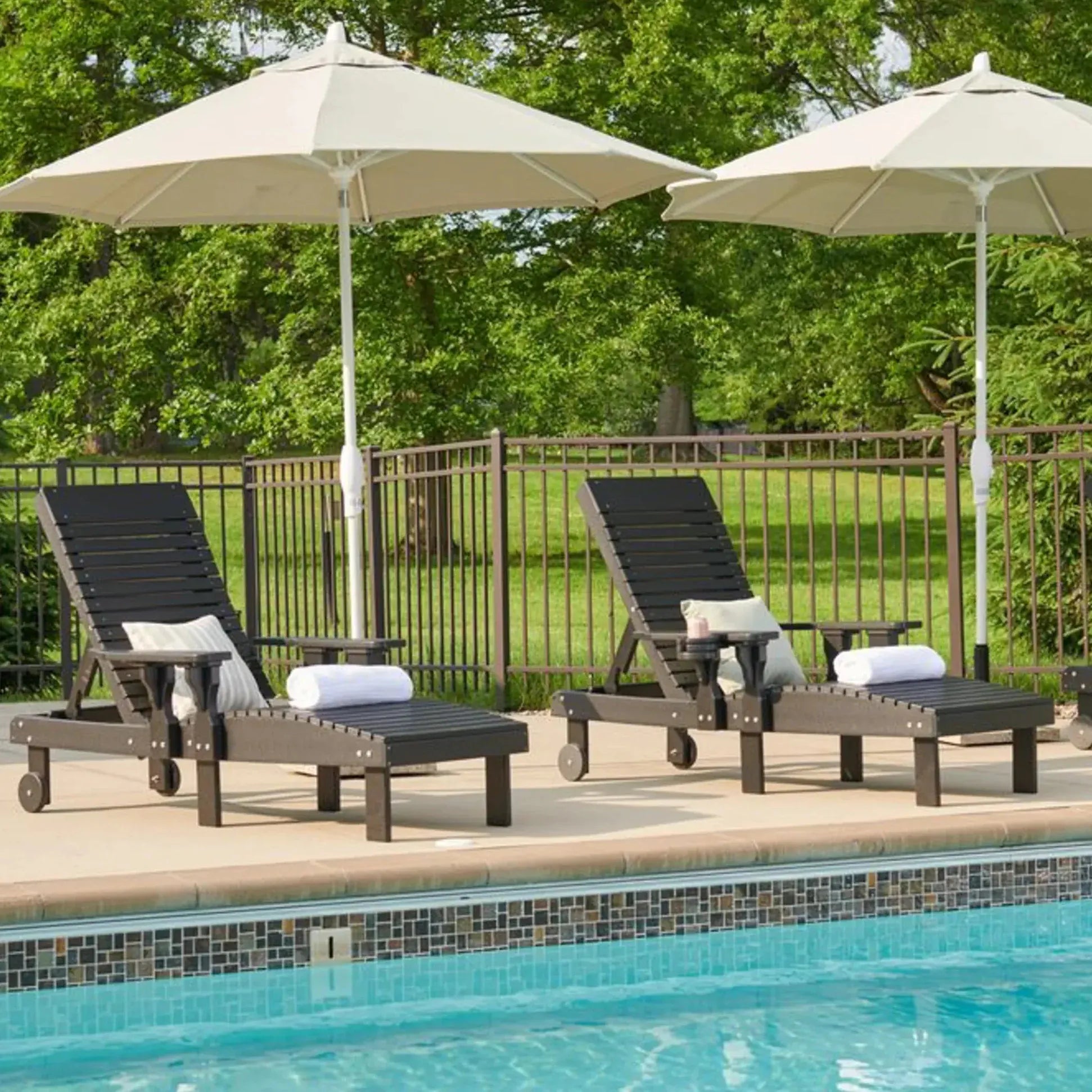 Poly Lounge Chairs in Black