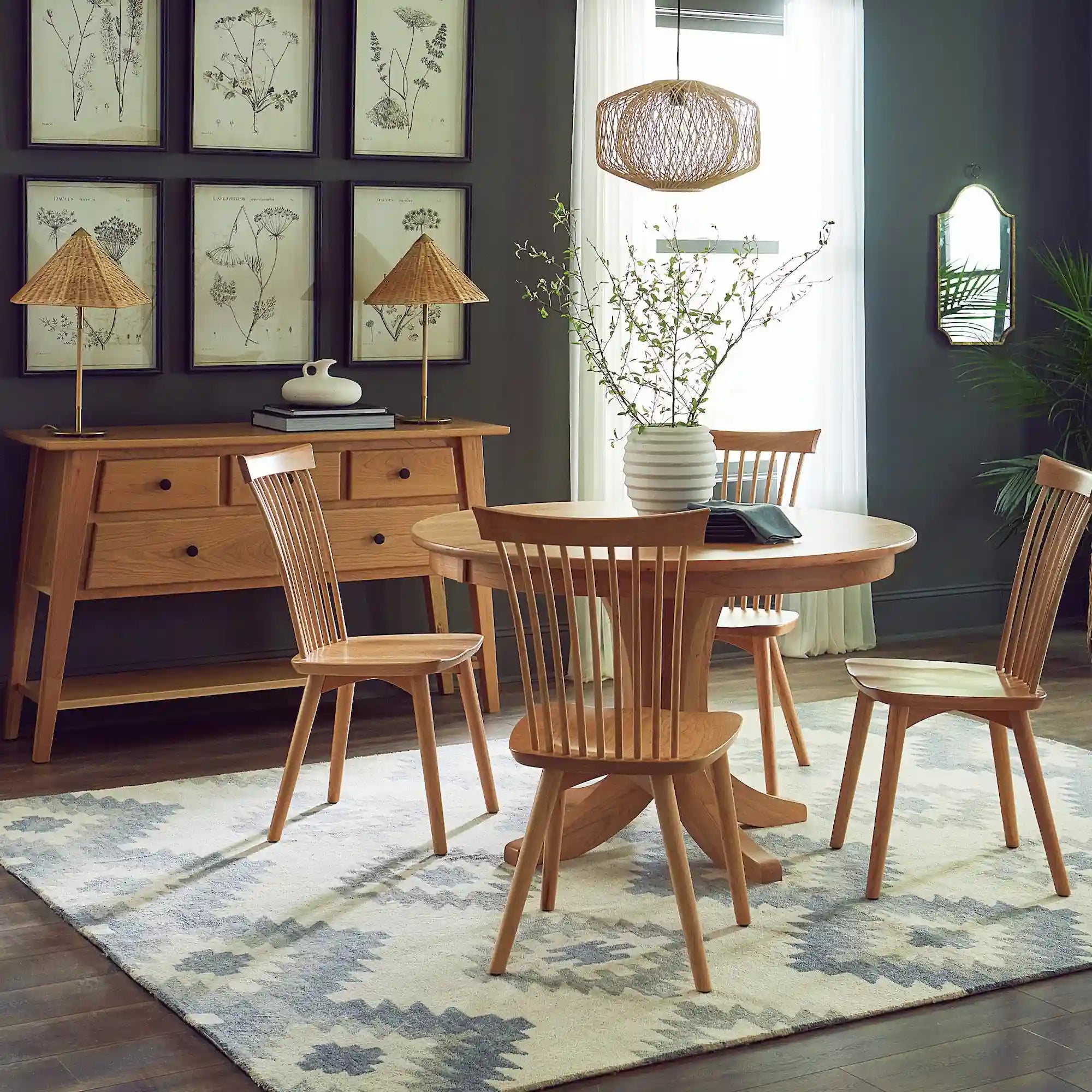 Hoosier Timbercraft Ellis Round Amish Dining Table