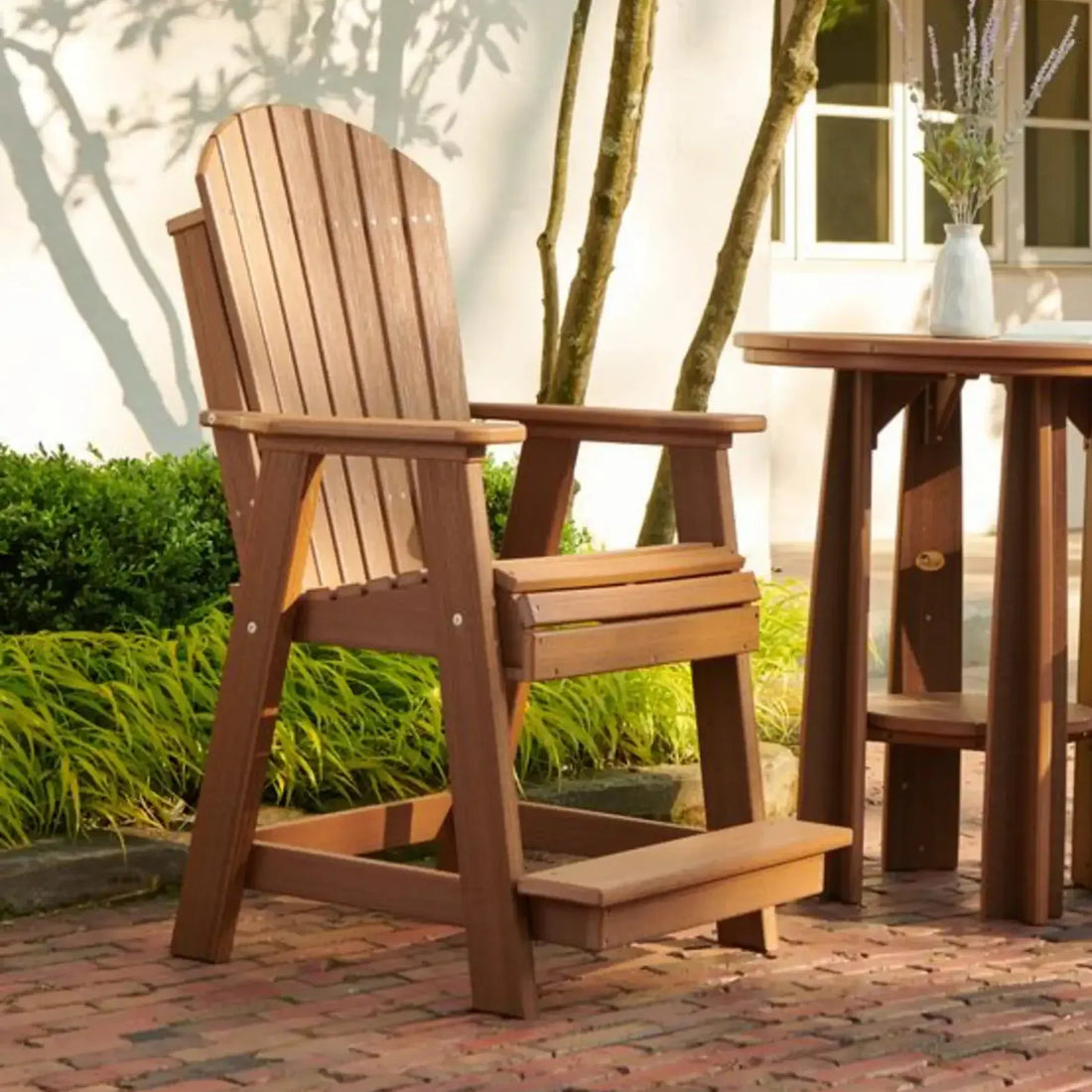 Adirondack Balcony Chair in Antique Mahogany