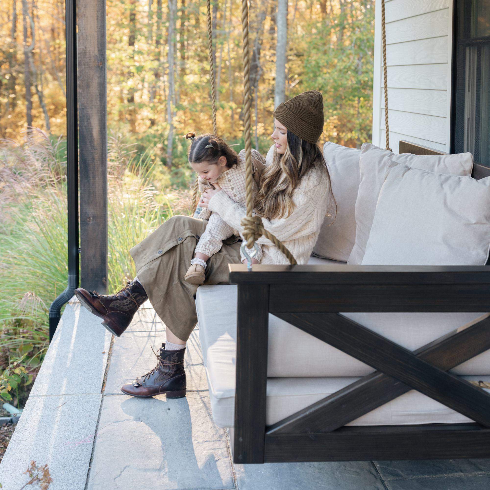 Amish Casual Bradford Twin Swing Bed