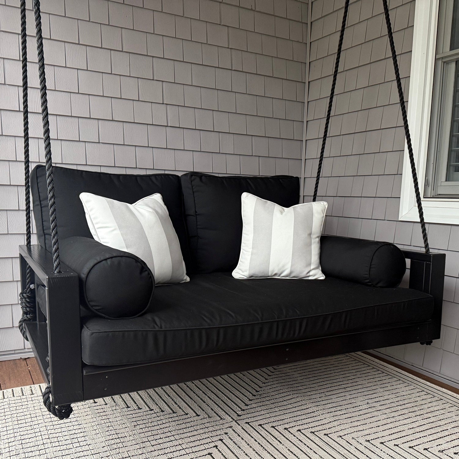 Amish Casual 4 Foot Uptown Porch Swing Bed in Tricorn Black Paint