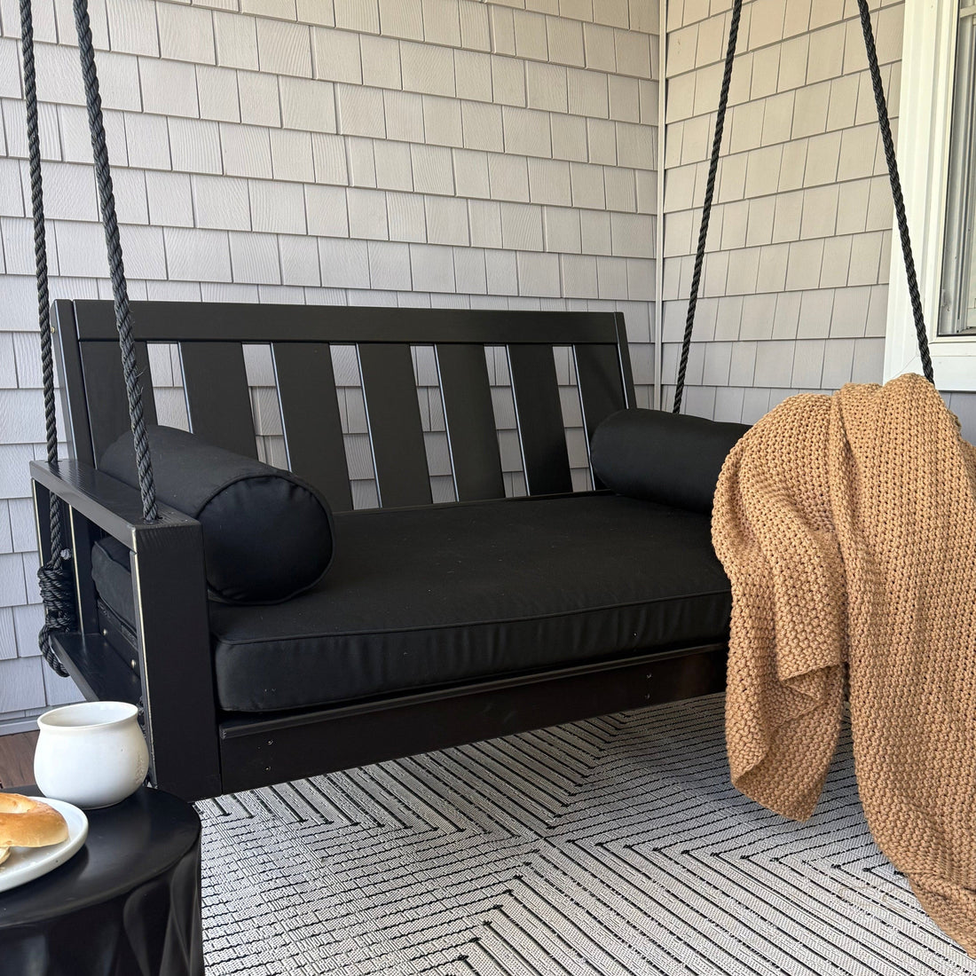 Amish Casual Twin Uptown Porch Swing Bed in Tricorn Black Paint