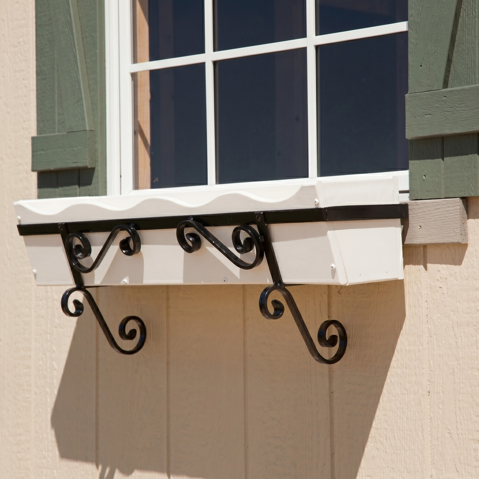 Walnut Creek Sheds Decorative Flowerbox Holder